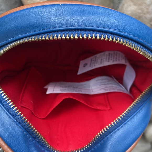 Disney Marvel Captain America Round Purse - Picture 5 of 6